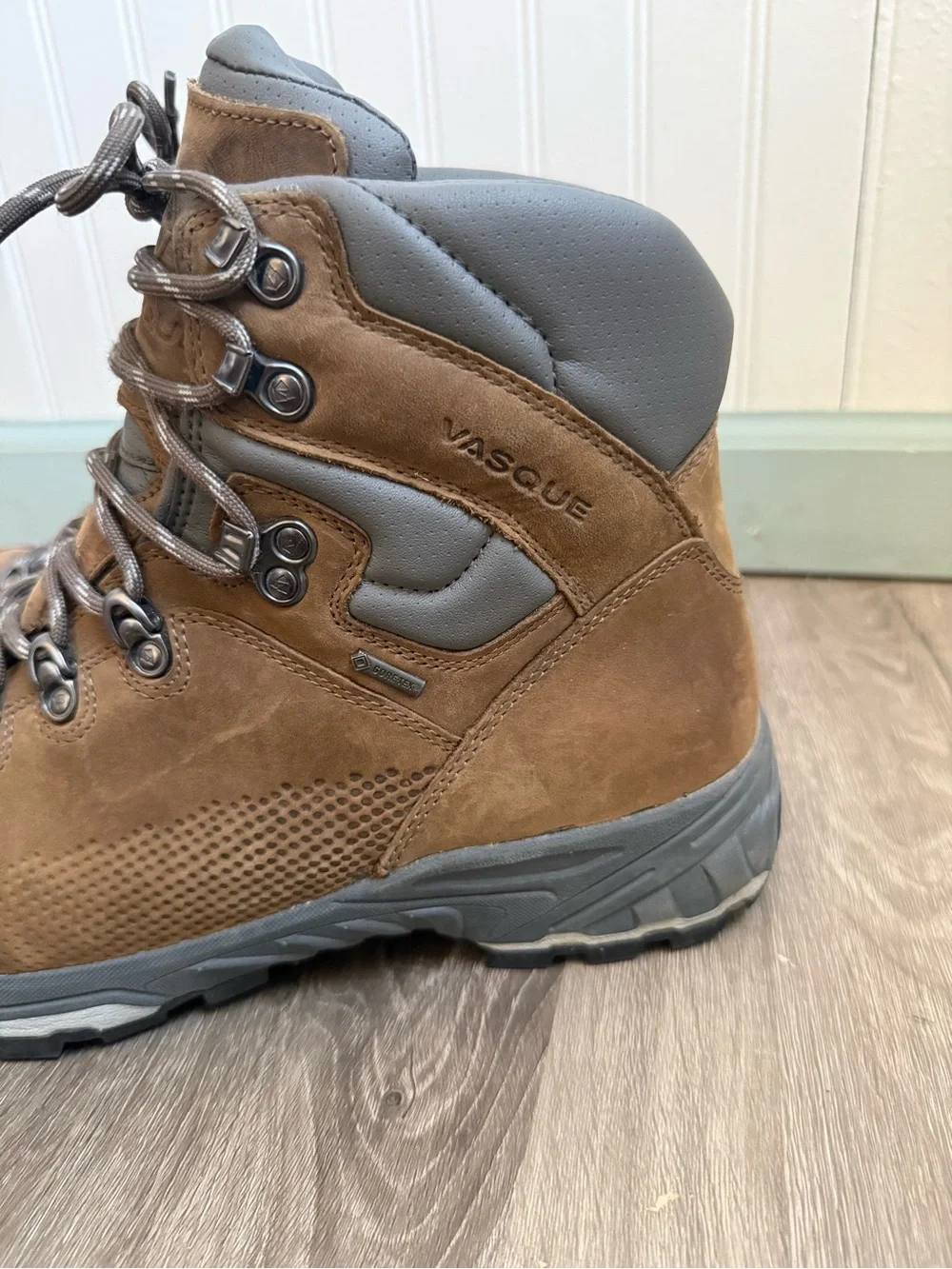 Vasque St. Elias Goretex Hiking Boot Men's 11